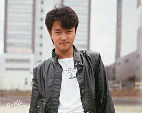 张国荣（原名张发宗）(Leslie Cheung（英）、レスリーチャン（日）)张国荣早年照片生活照相册