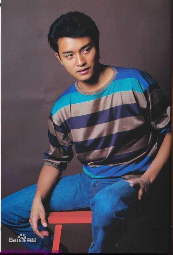 张国荣（原名张发宗）(Leslie Cheung（英）、レスリーチャン（日）)张国荣早年照片生活照相册