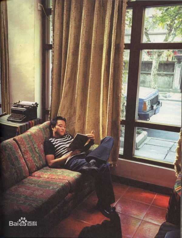 最优质张国荣（原名张发宗）(Leslie Cheung（英）、レスリーチャン（日）)在2000年 《庆》中的相册