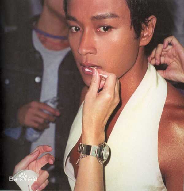 最优质张国荣（原名张发宗）(Leslie Cheung（英）、レスリーチャン（日）)在2000年 《庆》中的相册