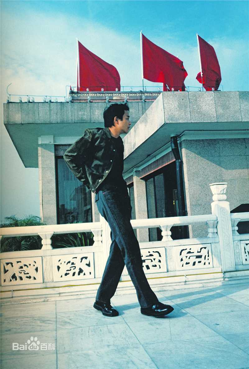 最优质张国荣（原名张发宗）(Leslie Cheung（英）、レスリーチャン（日）)在2000年 《庆》中的相册