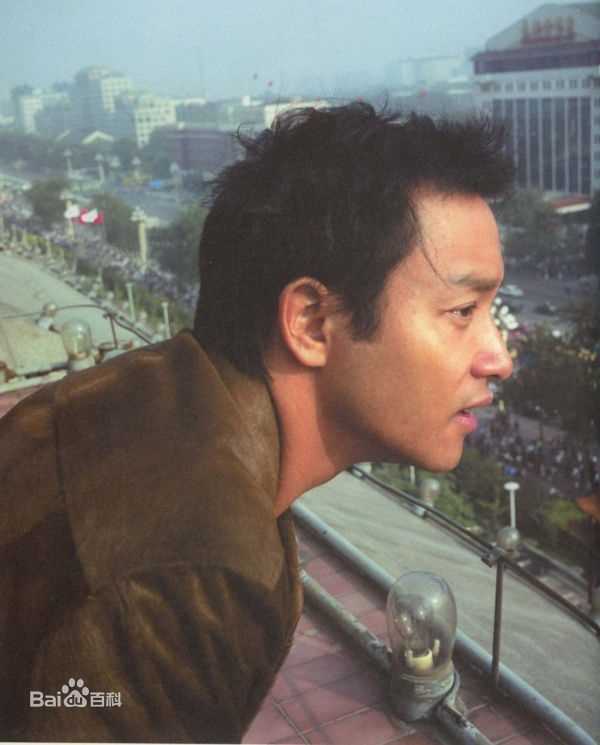 最优质张国荣（原名张发宗）(Leslie Cheung（英）、レスリーチャン（日）)在2000年 《庆》中的相册