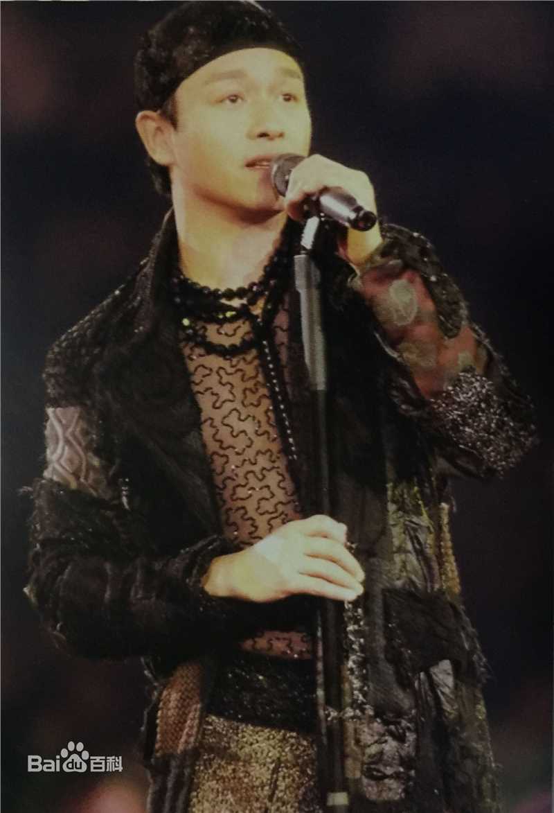 张国荣（原名张发宗）(Leslie Cheung（英）、レスリーチャン（日）)1999年 十大中文金曲金针奖图片图册