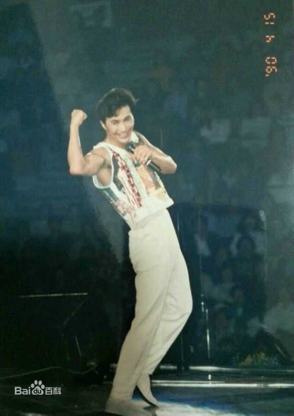 精选许冠杰(Samuel Hui)图片