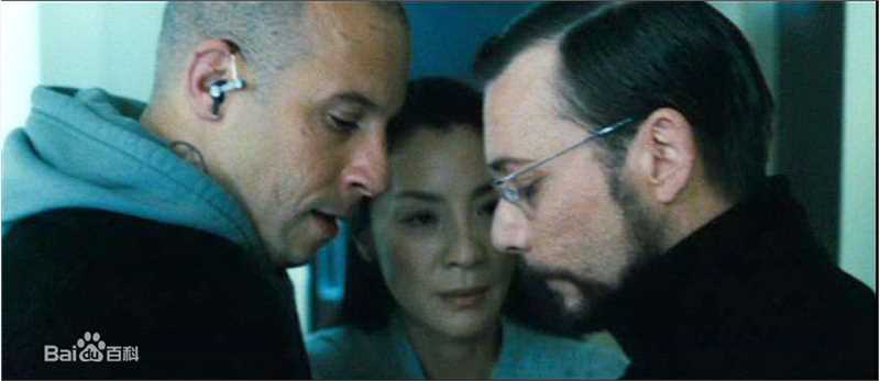 杨紫琼(Michelle Yeoh)2008年《巴比伦密码》剧照