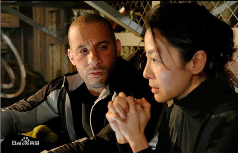 杨紫琼(Michelle Yeoh)2008年《巴比伦密码》剧照