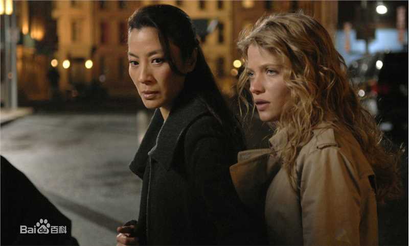杨紫琼(Michelle Yeoh)2008年《巴比伦密码》剧照