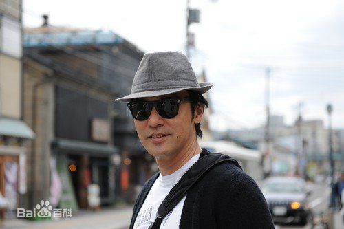 钟镇涛(Kenny Bee)艺术照图片图册