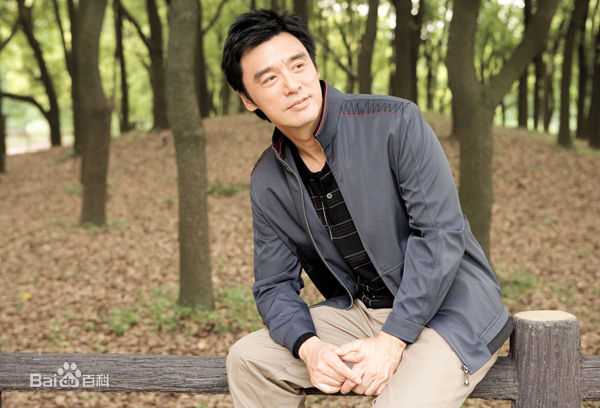 钟镇涛(Kenny Bee)艺术照图片图册