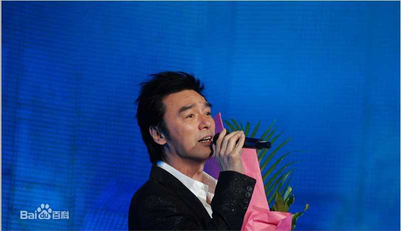 钟镇涛(Kenny Bee)2008深圳春晚生活照