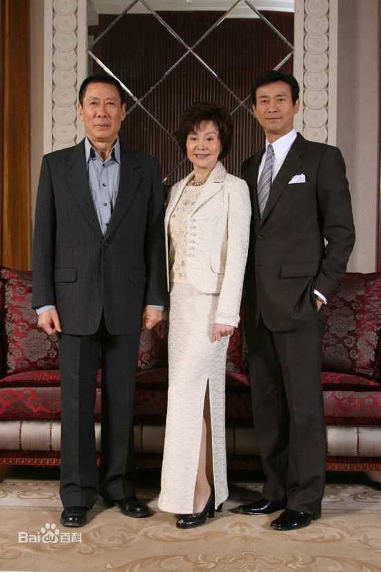 郑少秋(Adam Cheng)荣归图册前后照片