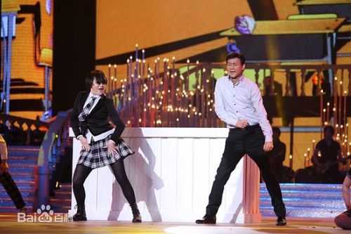 郑少秋(Adam Cheng)综艺图册前后照片