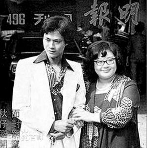 郑少秋(Adam Cheng)杂志封面照