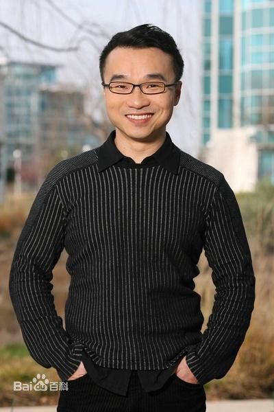 许诚毅(Raman Hui)活动照壁纸壁纸