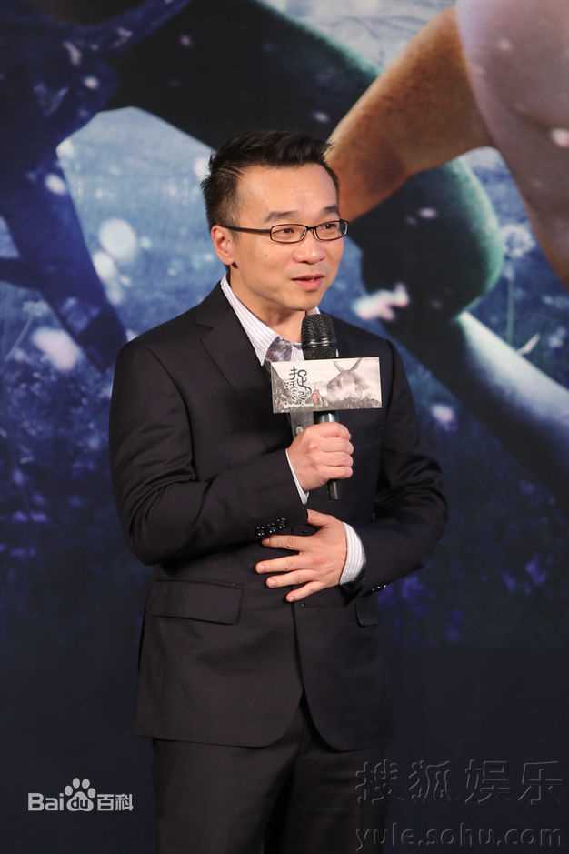 许诚毅(Raman Hui)西装照图片图集