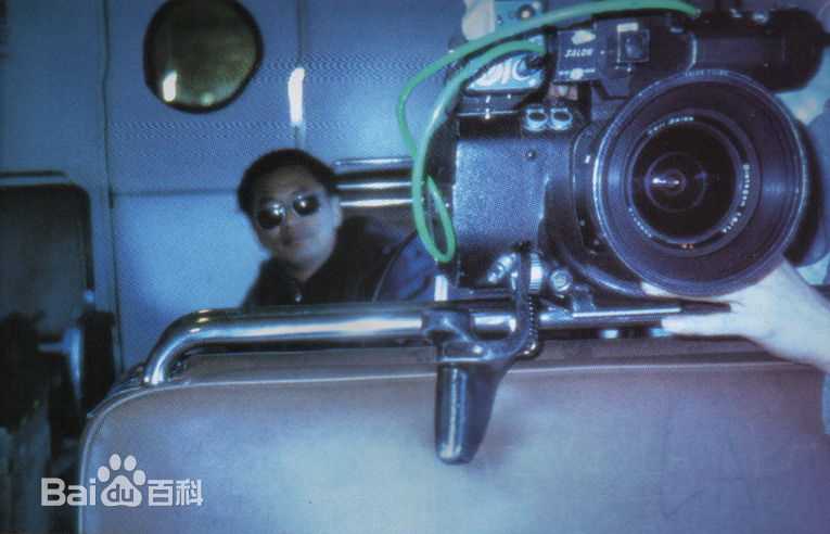 王家卫(Wong Kar-wai)的个人工作照壁纸壁纸