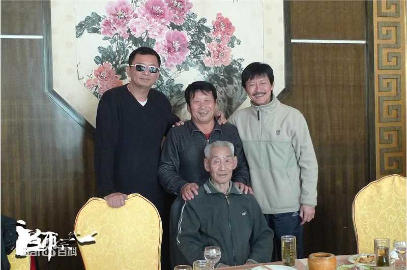 王家卫(Wong Kar-wai)的个人工作照壁纸壁纸