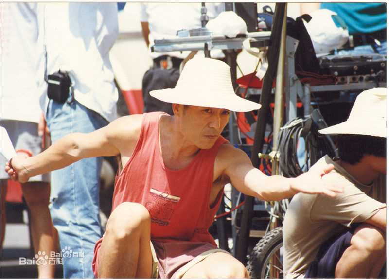 张艺谋(Zhang Yimou)工作照壁纸壁纸