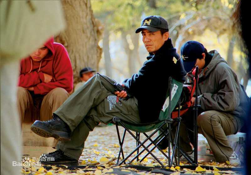张艺谋(Zhang Yimou)工作照壁纸壁纸