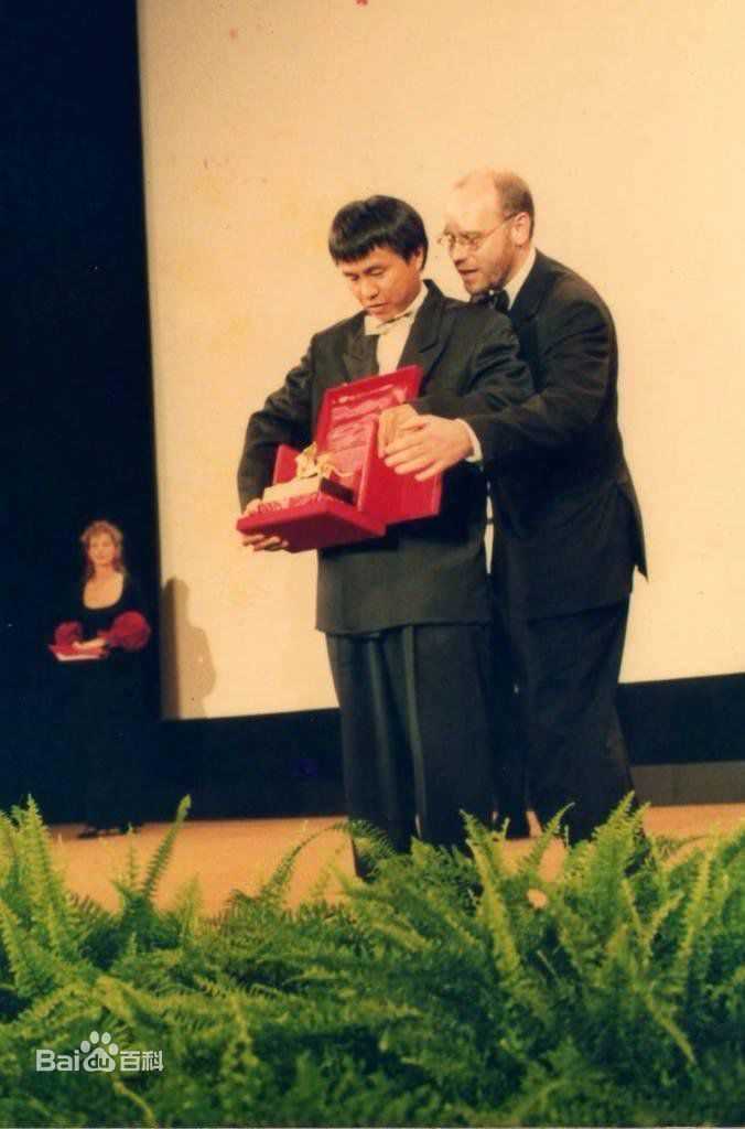 侯孝贤(Hou Hsiao-hsien)获奖生活照相册