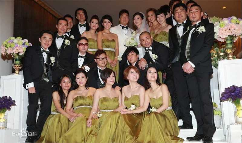 钱嘉乐(Chin Ka Lok)婚礼与伴娘伴郎合影前后照片