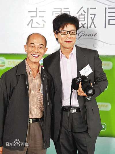 李添胜出席活动素颜照相册