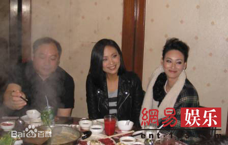 李添胜出席活动素颜照相册