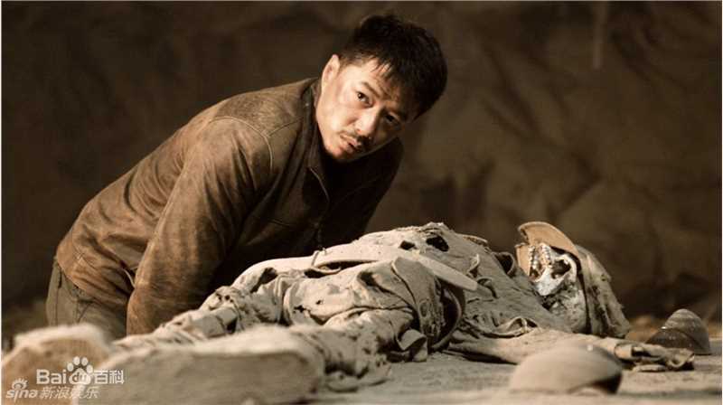 段奕宏(Duan Long)在《西风烈》饰演向西中的