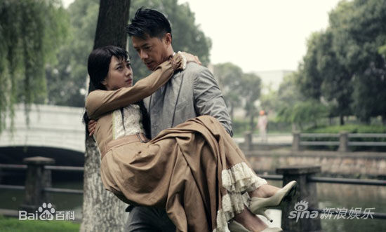 最新段奕宏(Duan Long)在《海上孟府》饰演孟文禄中的图集