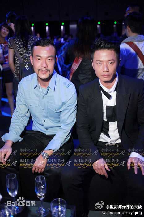 最新段奕宏(Duan Long)在《海上孟府》饰演孟文禄中的图集