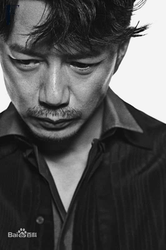 段奕宏(Duan Long)时尚画报前后照片