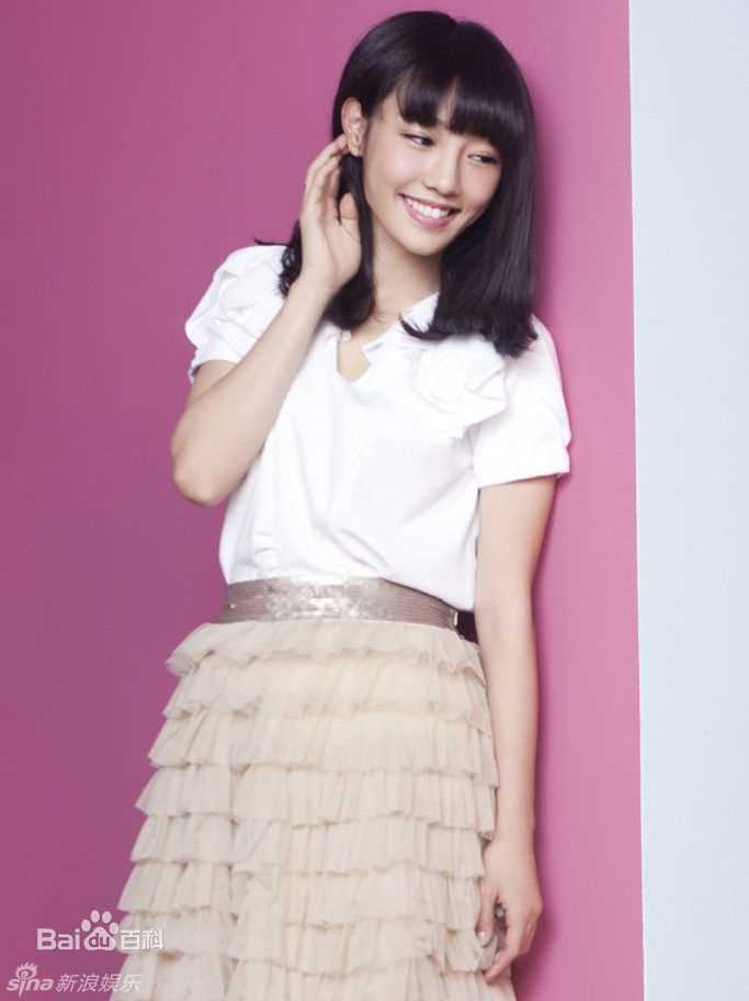 白百何(Bai Baihe)最新人物艺术图集