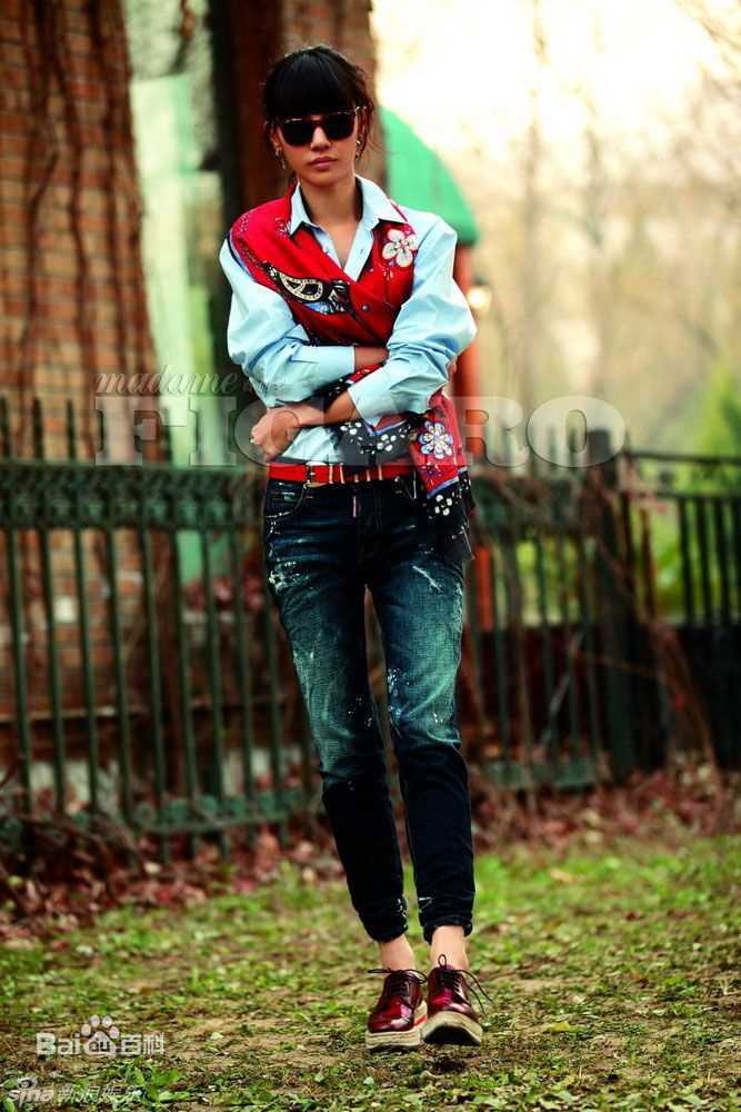 白百何(Bai Baihe)最新人物艺术图集