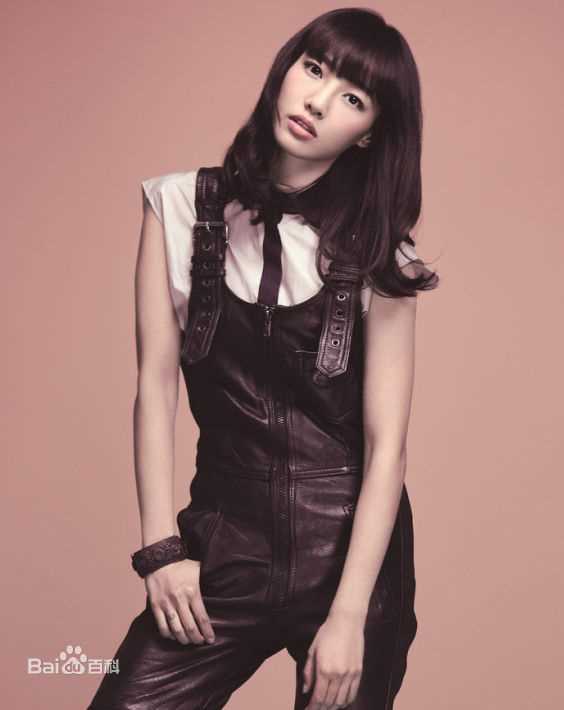 白百何(Bai Baihe)最新人物艺术图集