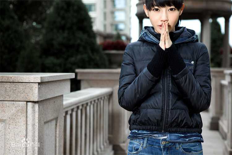 白百何(Bai Baihe)香奈儿中国腕表形象大使前后照片