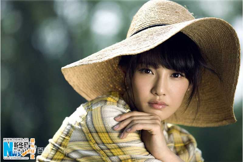 白百何(Bai Baihe)香奈儿中国腕表形象大使前后照片