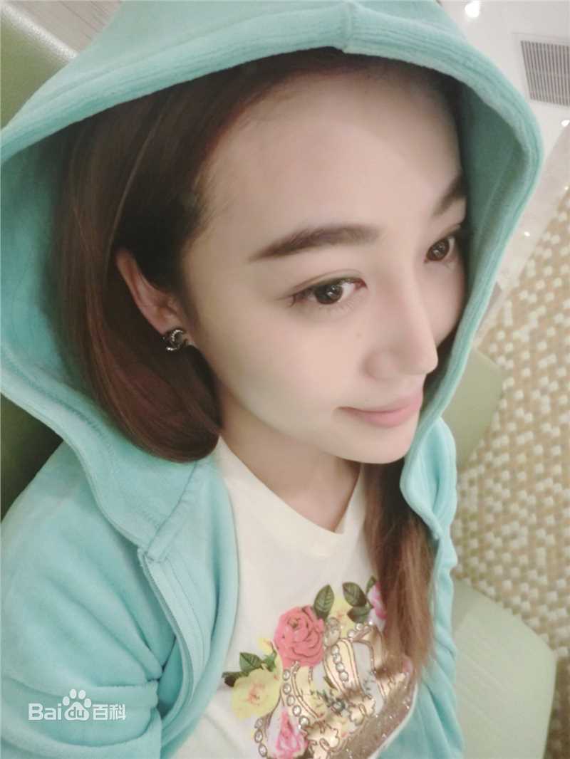 辛雨锡生活照素颜照相册