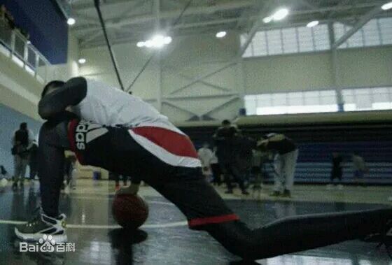 吴亦凡(KRIS) 篮球素颜照相册