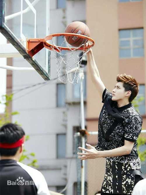 吴亦凡(KRIS) 篮球素颜照相册