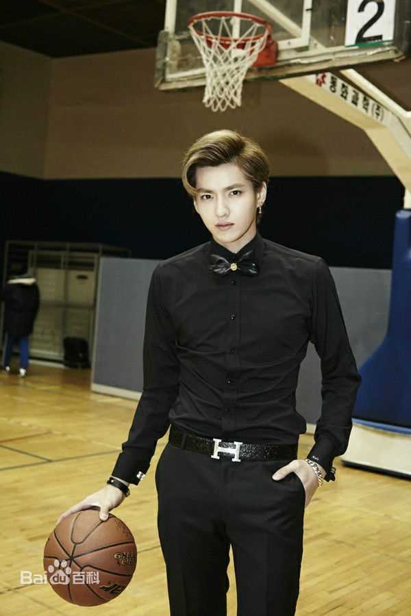 吴亦凡(KRIS) 篮球素颜照相册