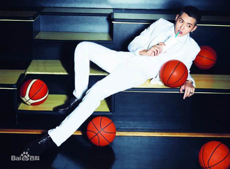 吴亦凡(KRIS)最新 图集