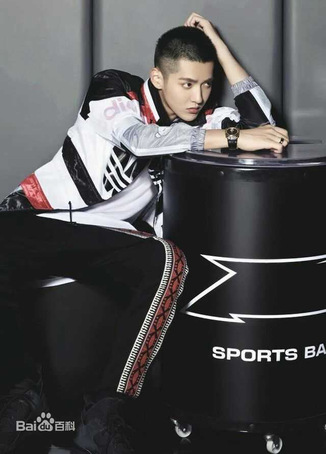 吴亦凡(KRIS)最新 图集