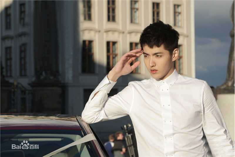 最全吴亦凡(KRIS)在《有一个地方》彭泽阳中的壁纸