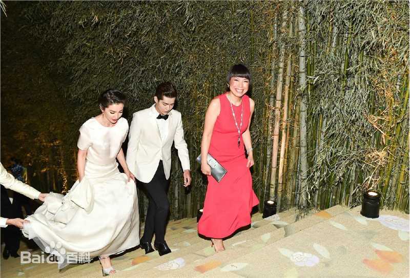 吴亦凡(KRIS)亮相纽约Met Ball性感图片图集