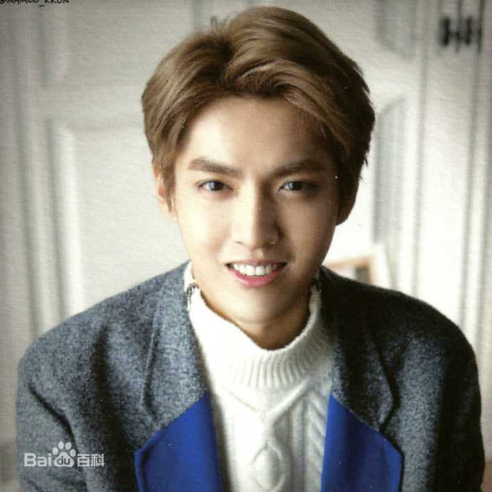 吴亦凡(KRIS)早年青涩暖男霸气队长帅气门面图册