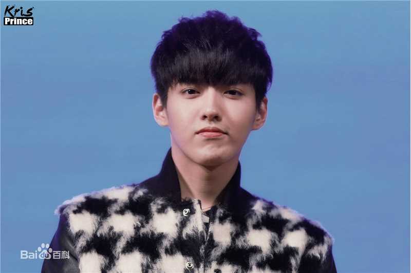 吴亦凡(KRIS)出席活动壁纸壁纸