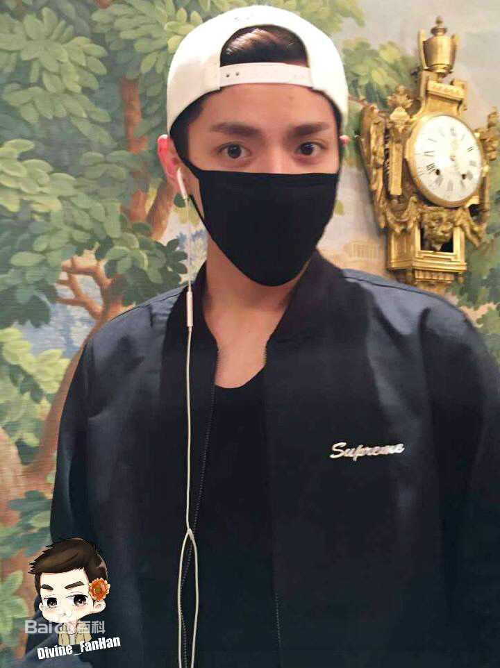 吴亦凡(KRIS)机场Fashion生活照相册