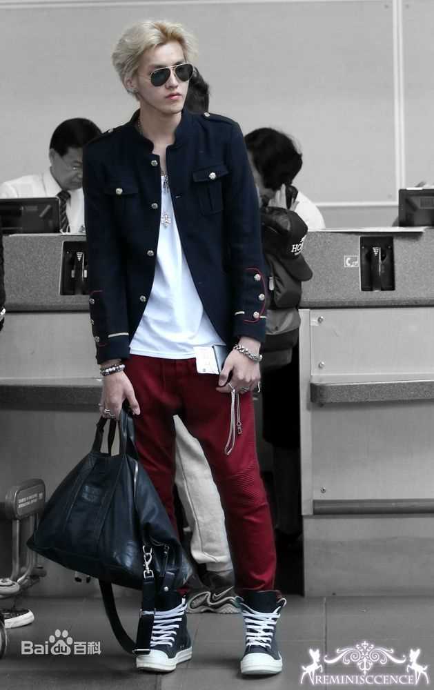 吴亦凡(KRIS)机场Fashion生活照相册
