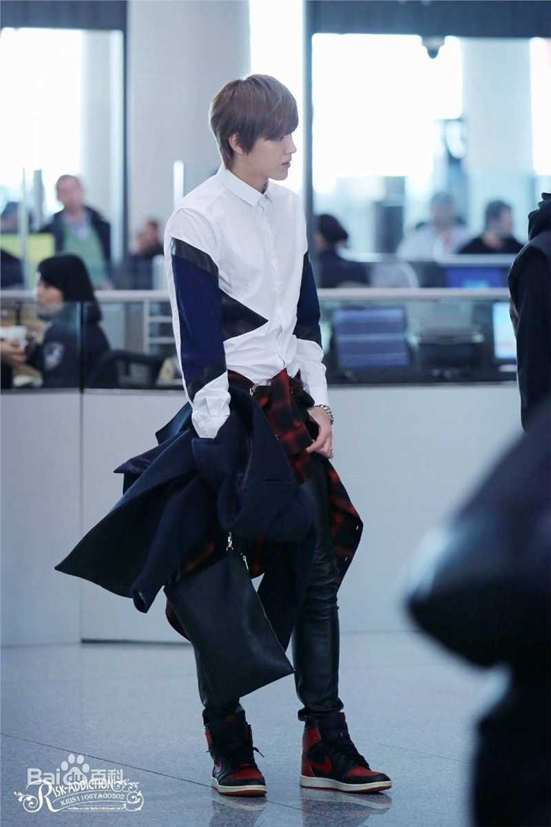 吴亦凡(KRIS)机场Fashion生活照相册