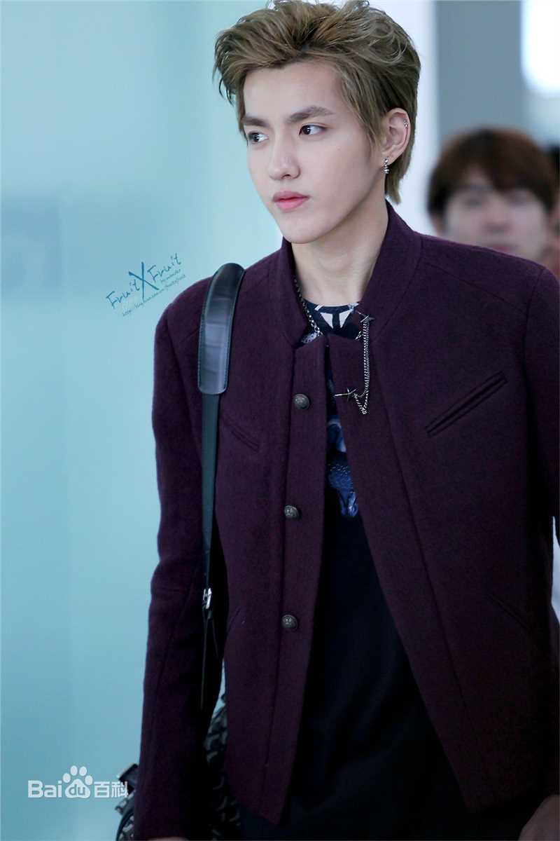 吴亦凡(KRIS)机场Fashion生活照相册